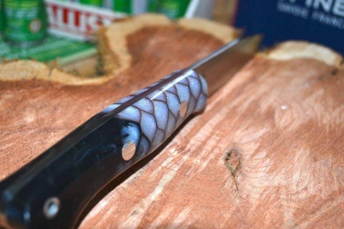 Bark River Aurora CPM 3V Knife W/ Nebula Dragon Scale (USA) 6 Bark River Aurora CPM 3V Knife W/ Nebula Dragon Scale (USA) - Image 6