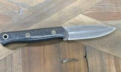 Bark River Bushcraft Scout Knife MagnaCut Carbon Fiber Red Liners Mosaic Pins (USA) -Helle Shop bark river knives bark river bushcraft scout knife magnacut carbon fiber red liners mosaic pins usa 41989657854164