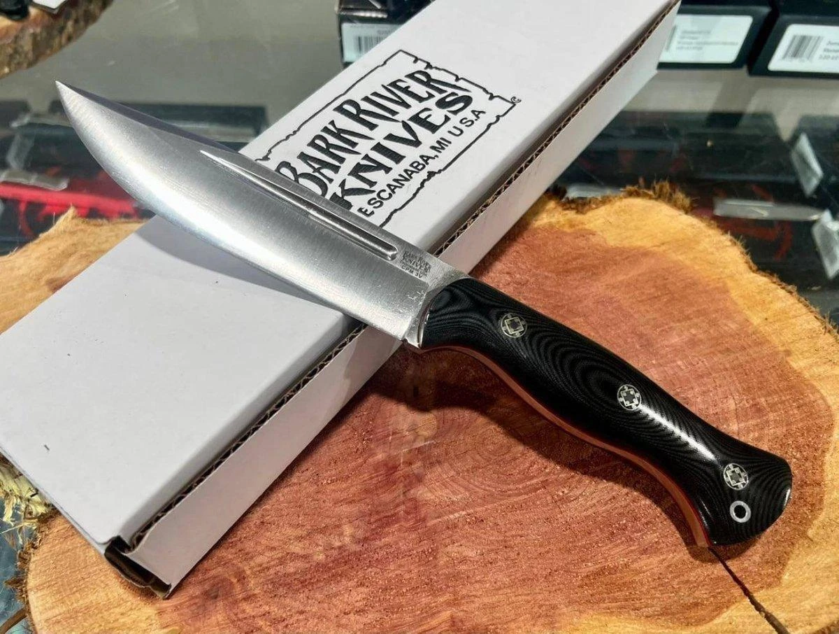 Bark River Cub 3V Black Linen Micarta Knife Red Liners Mosaic Pins (USA) 1 Bark River Cub 3V Black Linen Micarta Knife Red Liners Mosaic Pins (USA)