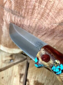 Bark River Gunny CPM 3V Knife - Red Cholla Cactus With Turquoise - Gray Liners - Rampless -Helle Shop bark river knives bark river gunny cpm 3v knife red cholla cactus with turquoise gray liners rampless 41989662441684
