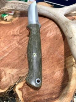 Bark River Gunny CPM 3V Knife W/ Green Canvas Micarta - Red Liners - Mosaic Pins -Helle Shop bark river knives bark river gunny cpm 3v knife w green canvas micarta red liners mosaic pins 41989675319508