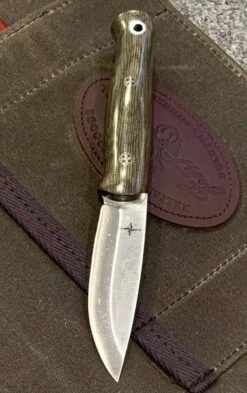 Bark River Ultralite Bushcrafter CPM 3V Green Micarta - Red Liners - Mosaic Pins -Helle Shop bark river knives bark river ultralite bushcrafter cpm 3v green micarta red liners mosaic pins 41989689639124