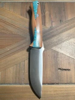 Bravo 1 LT MagnaCut Fixed Blade Texas Fencepost Red & Black Liners (USA) -Helle Shop bark river knives bravo 1 lt magnacut fixed blade texas fencepost red black liners usa 41989777162452