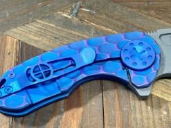 Curtiss F3 Compact Wharny Flipper PM-Mill Handles SW MagnaCut Blasted Ti Aqua-Purple (USA) -Helle Shop curtiss custom knives curtiss f3 compact wharny flipper pm mill handles sw magnacut blasted ti aqua purple usa 41989847220436