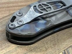 Curtiss F3 Large Slicer Flipper PM-Mill Handles SW MagnaCut Blasted Ti HW (USA) -Helle Shop curtiss custom knives curtiss f3 large slicer flipper pm mill handles sw magnacut blasted ti hw usa 41989847843028