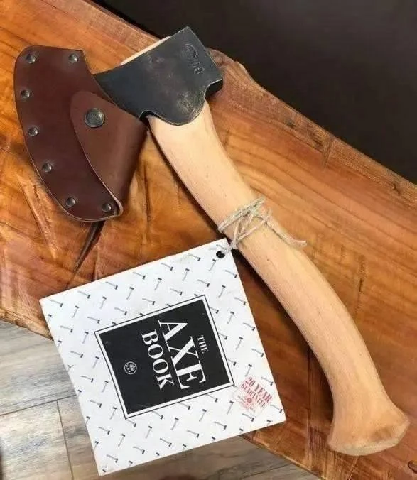 Gransfors Bruk Large Swedish Carving Axe #475-1 3 Gransfors Bruk Large Swedish Carving Axe #475-1 - Image 3