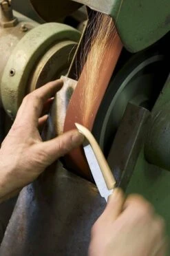 Helle Utvær Knife Model 600 (Made In Norway) -Helle Shop helle helle utvaer knife model 600 made in norway 39393556496596