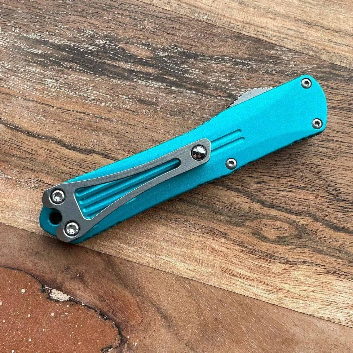 Heretic Knives Manticore S Bowie Turquoise Handle Stonewash Blade H022B-2A-TQ 5 Heretic Knives Manticore S Bowie Turquoise Handle Stonewash Blade H022B-2A-TQ - Image 5