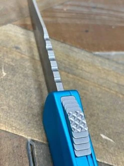 Heretic Knives Manticore S Bowie Turquoise Handle Stonewash Blade H022B-2A-TQ 14 Heretic Knives Manticore S Bowie Turquoise Handle Stonewash Blade H022B-2A-TQ -Helle Shop heretic knives heretic knives manticore s bowie turquoise handle stonewash blade h022b 2a tq 39393558888660