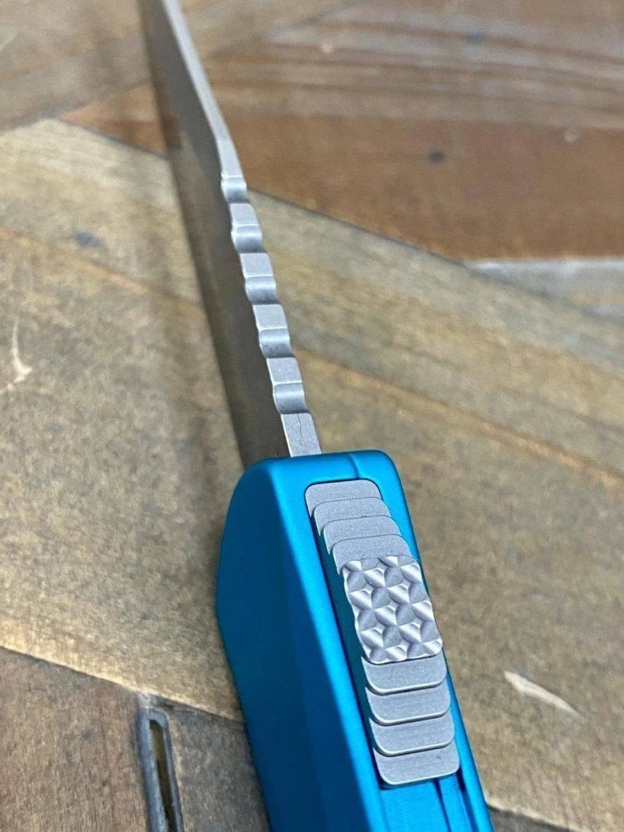 Heretic Knives Manticore S Bowie Turquoise Handle Stonewash Blade H022B-2A-TQ 7 Heretic Knives Manticore S Bowie Turquoise Handle Stonewash Blade H022B-2A-TQ - Image 7