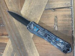 Heretic Knives Manticore S D/E Blue Camo Carbon Blue Handle DLC Blade H024-6A-BLU/CF -Helle Shop heretic knives heretic knives manticore s d e blue camo carbon blue handle dlc blade h024 6a blu cf 39393560068308