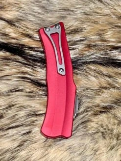 Heretic Roc Hawkbill Auto Knife 3.2" MagnaCut Stonewash Red Handles -Helle Shop heretic knives heretic roc hawkbill auto knife 3 2 magnacut stonewash red handles 39393559478484
