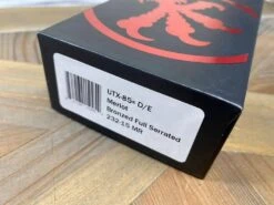 Microtech 232-15 MR UTX-85 D/E Bronze Merlot Full Serrated Blade (USA) 11 Microtech 232-15 MR UTX-85 D/E Bronze Merlot Full Serrated Blade (USA) -Helle Shop microtech microtech 232 15 mr utx 85 d e bronze merlot full serrated blade usa 39393619607764