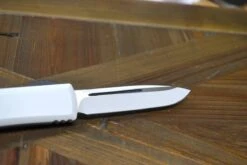 Microtech Ultratech 121-1STD S/E Stormtrooper OTF Auto Signature Series -Helle Shop microtech microtech ultratech 121 1std s e stormtrooper otf auto signature series 39393630355668