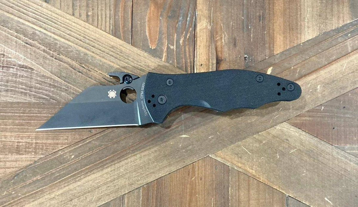 Spyderco Yojimbo 2 Semi-Custom Emerson Folding Knife 3.2" Black DLC - C85GPBBK2 1 Spyderco Yojimbo 2 Semi-Custom Emerson Folding Knife 3.2" Black DLC - C85GPBBK2