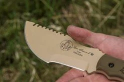 TOPS Knives TOPS Tom Brown Tracker #1 Fixed 6.38" Coyote Tan TBT01-TAN -Helle Shop tops knives tops tom brown tracker 1 fixed 6 38 coyote tan tbt01 tan 39393809924308