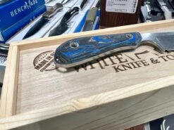 White River Custom M1 Carbon Fiber Blue G10 Hybrid Burl S35VN (USA) -Helle Shop white river knives white river custom m1 carbon fiber blue g10 hybrid burl s35vn usa 39393823523028